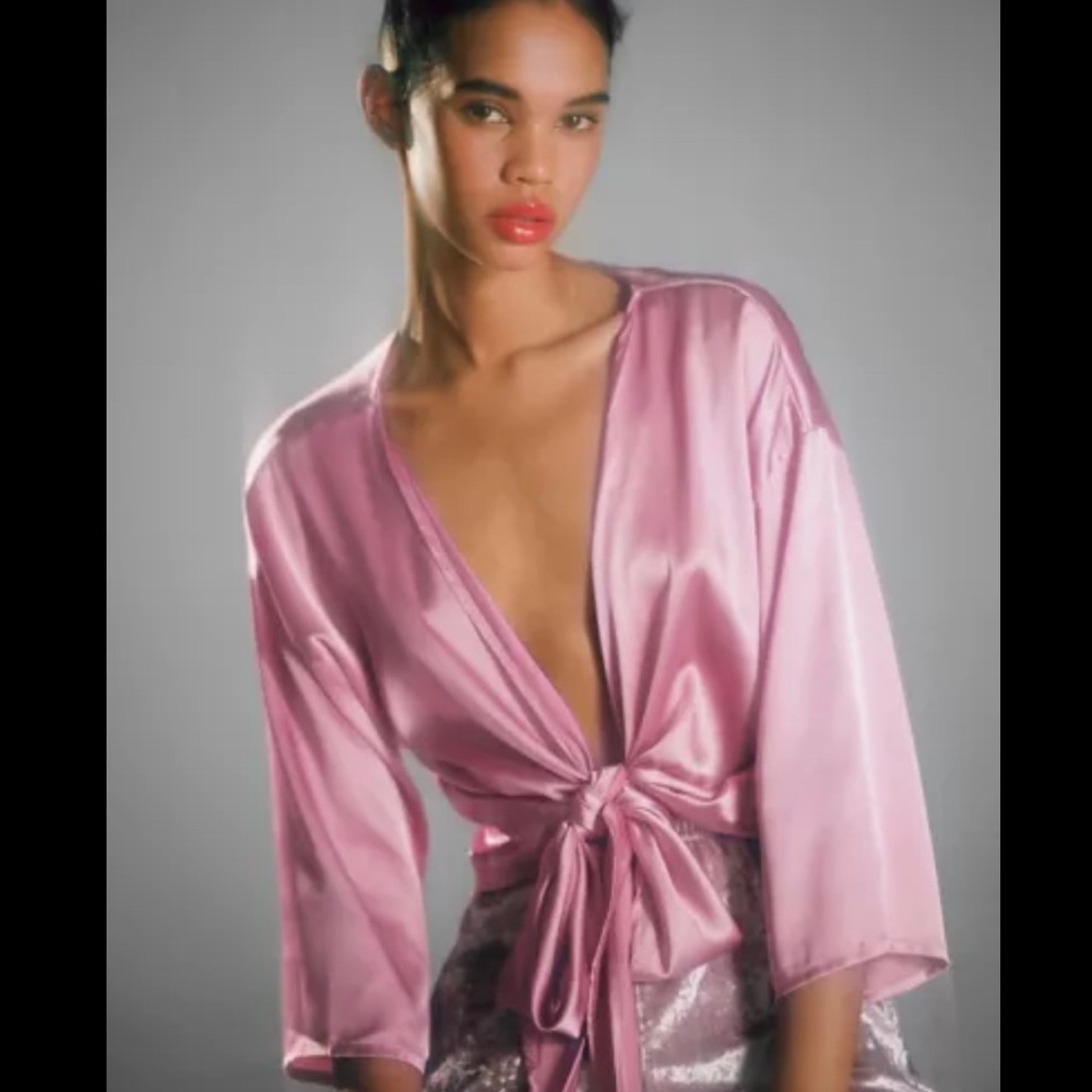 Urban Outfitters Nicole Satin Tie-Front Cropped Top in Pink